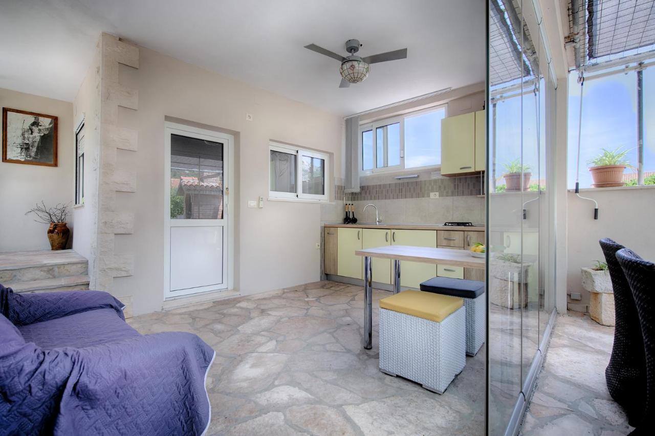 Villa Kamenica Komiža Extérieur photo