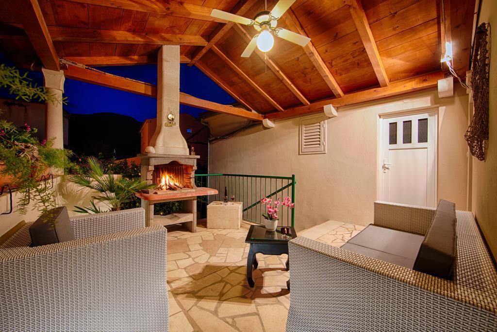 Villa Kamenica Komiža Chambre photo
