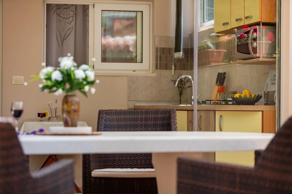 Villa Kamenica Komiža Extérieur photo